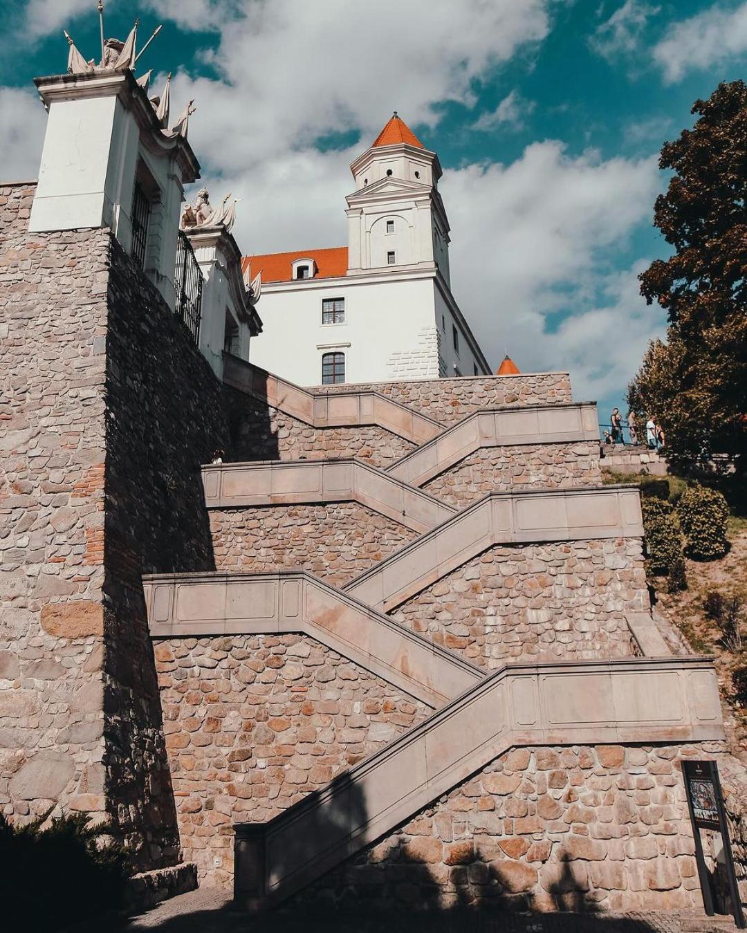 Extralarge Queen Room In The Heart Of Bratislava With Terrace מראה חיצוני תמונה