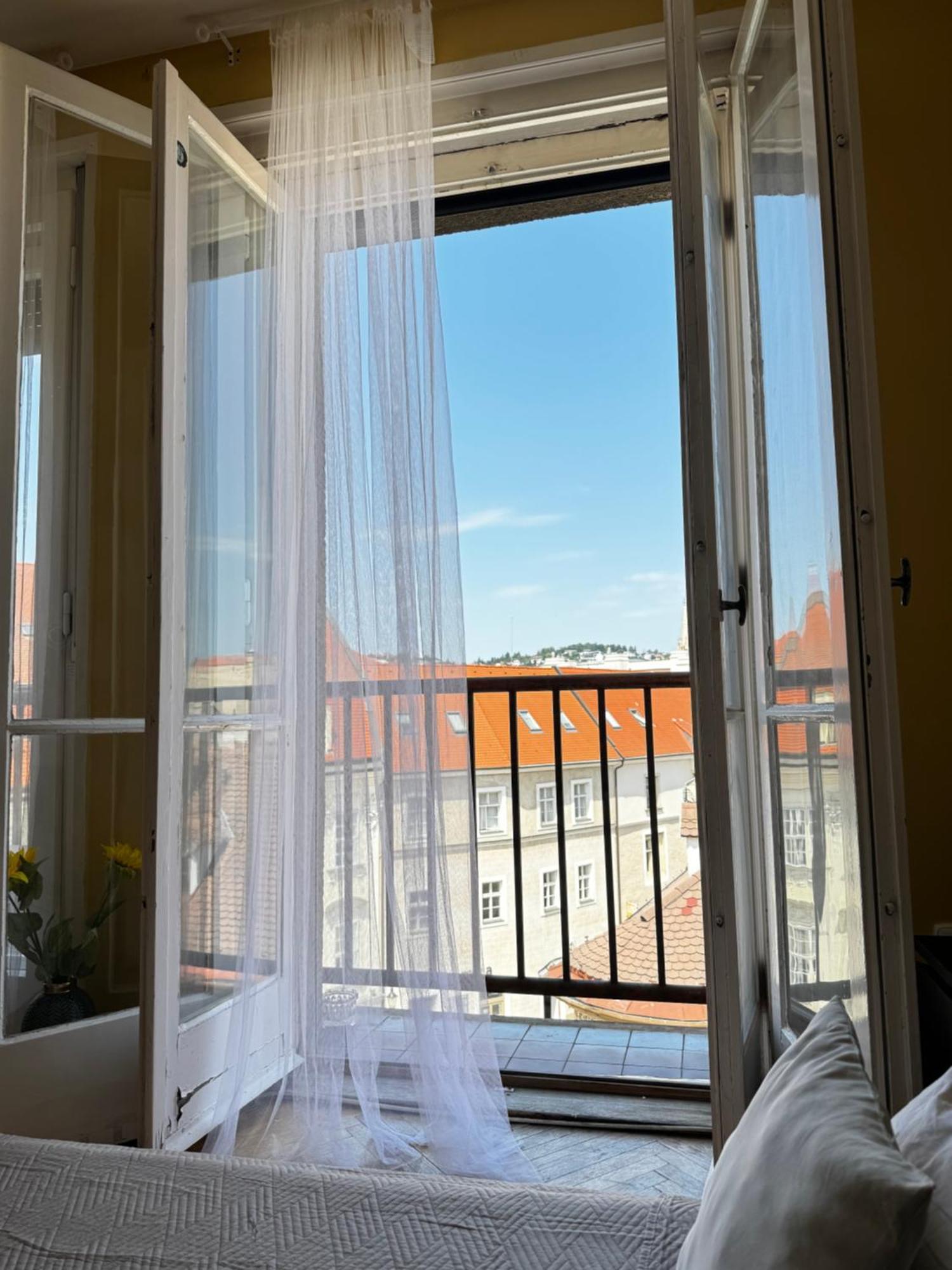 Extralarge Queen Room In The Heart Of Bratislava With Terrace מראה חיצוני תמונה