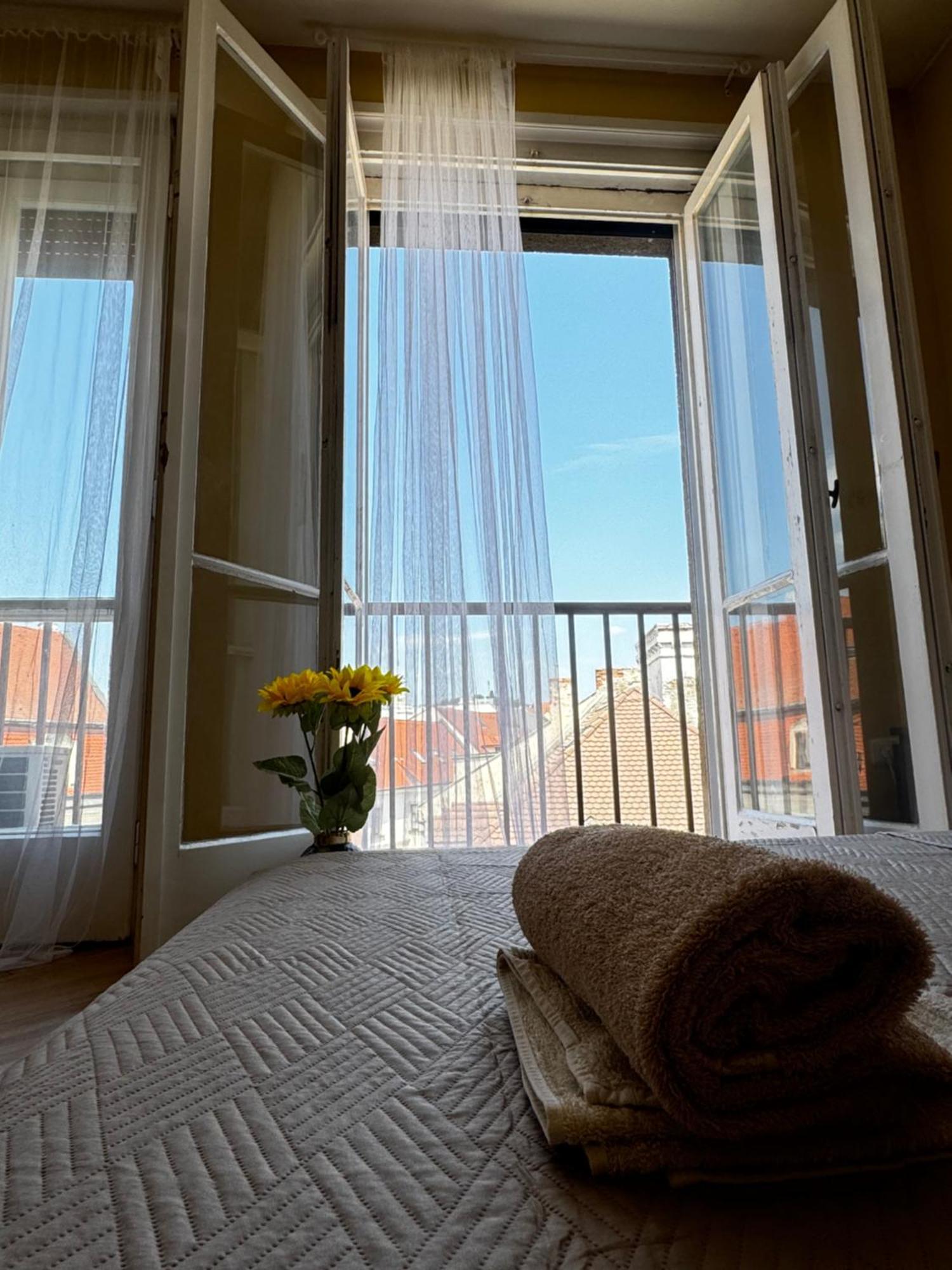 Extralarge Queen Room In The Heart Of Bratislava With Terrace מראה חיצוני תמונה
